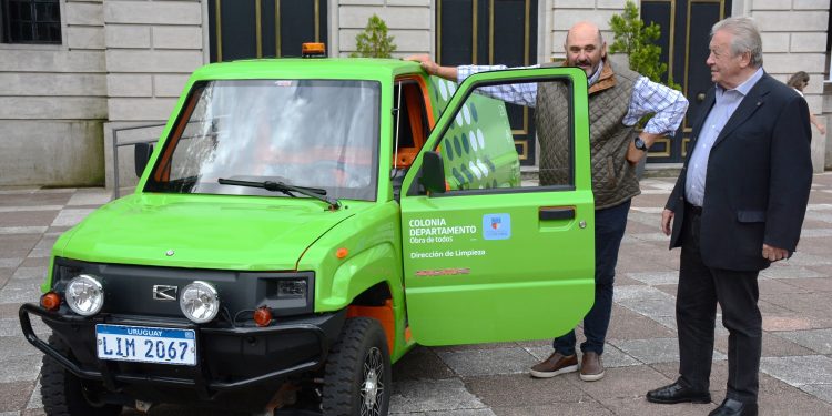 Nuevo vehículo eléctrico para recolección de residuos en el Barrio Histórico