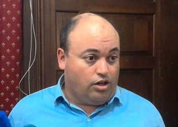 “Los funcionarios de la Intendencia está insertos en un sistema perverso”