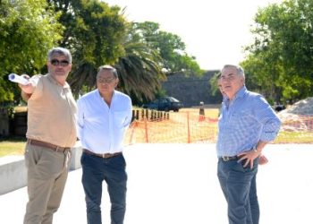 Avanzan obras del parque lineal costero del Mercado Artesanal de Colonia