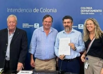 MTOP firmó seis nuevos Convenios Sociales en el departamento de Colonia