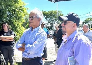 Juan Castillo se reunió con los trabajadores de Yasaki en Colonia