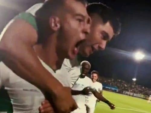 Con gol de Maxi Lorenzi, Plaza le ganó 1-0 a Peñarol y sigue prendido en el Apertura