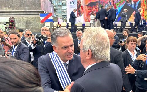 Carlos Moreira y Mario Colman le desearon al presidente Orsi sus mejores deseos para la gestión que comienza
