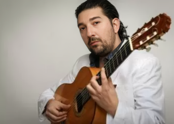 Antonio Rey llega a la Plaza de Toros del Real de San Carlos con su show Historias de un Flamenco