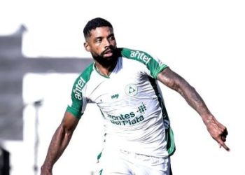 Plaza Colonia y Progreso empataron 1-1 en el Parque Paladino