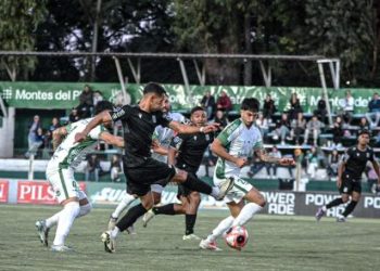 Racing venció 1-0 a Plaza en el Parque Prandi de Colonia