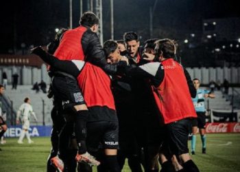 Danubio lo dio vuelta y le ganó 2-1 a Plaza Colonia en el Estadio Suppici