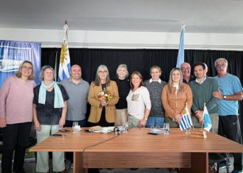 Ministra Etcheverry realizó una recorrida por varias localidades del Este de Colonia