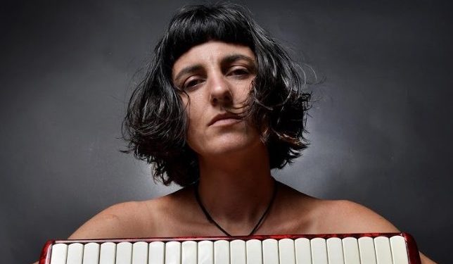 Lucía Severino se presenta en Colonia con “El tiempo en una canción”