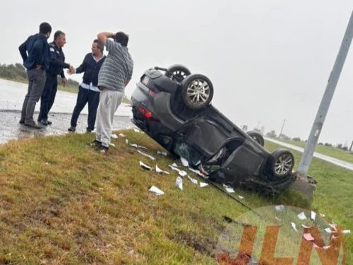 Diputado Mario Colman protagonizó espectacular siniestro en Ruta 1