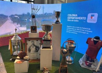 Destacada presencia de la historia del fútbol coloniense en “Expo Fanáticos”