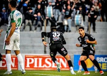 Plaza Colonia no levanta y cayó 2-0 con Cerro en el Estadio Suppici