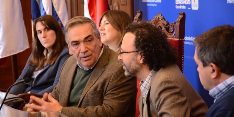 Intendente Guillermo Rodríguez recibió al Rector de la Universidad de la República