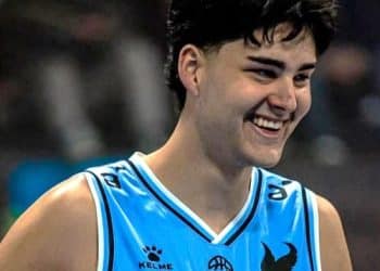 Con Mariano Jounes en el plantel, Atenas le ganó a Larre Borges y volvió a la LUB