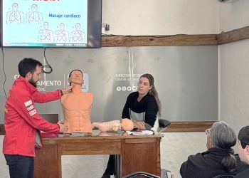 Intendencia de Colonia capacitó a funcionarios en técnicas de RCP y manejo de DEA