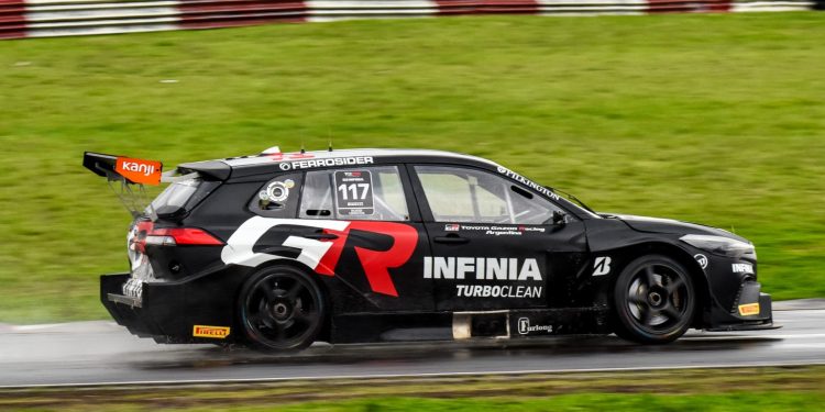 Matías Rossi y Santiago Urrutia ganaron los 200 Kilómetros de Buenos Aires