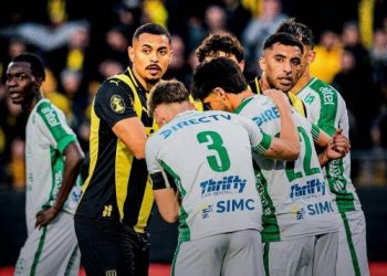 Plaza Colonia cayó 1-0 con Peñarol en el Campeón del Siglo