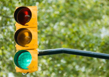 Licitarán instalación de semáforos para tres cruces estratégicos de Colonia