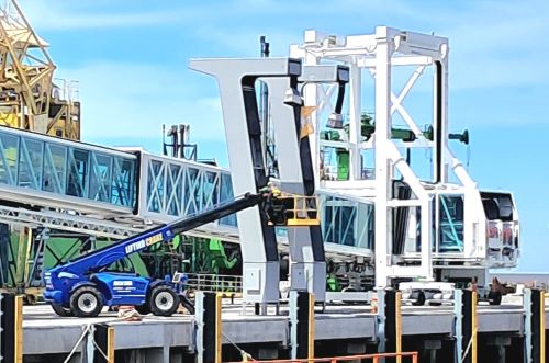 Comenzaron en el Puerto de Colonia las obras para instalar los cargadores que alimentarán al “China Zorrilla”