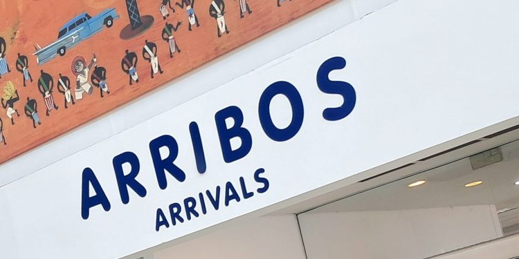 Nuevo sistema de control de Migraciones genera importantes demoras en el Puerto de Colonia