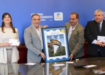 Correo Uruguayo presentó sello conmemorativo por los 30 años de Colonia como Patrimonio Mundial