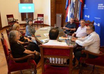 Se exhorta a la población a no bañarse en las playas Honda y Ferrando