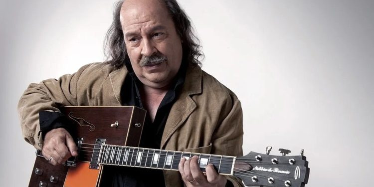 Litto Nebbia ofrecerá un concierto íntimo en la Plaza de Toros de Colonia