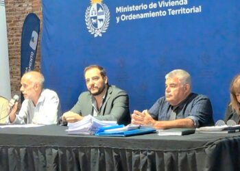 160 familias de Colonia escrituraron la propiedad de sus viviendas