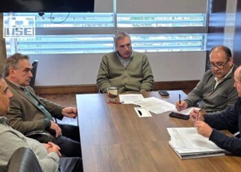 Intendente se reunió con Directorio de OSE para hablar sobre las obras de saneamiento en el departamento