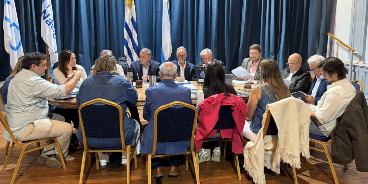 Directorio del Partido Nacional sesionó por primera vez en el interior del país y reafirmó su preocupación por el Plan Nacional de Seguridad del gobierno