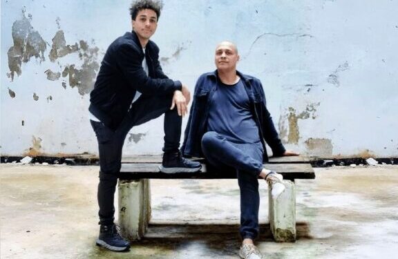 Maxi y Pablo Porciúncula tocan “Hoy” en Plaza Viera