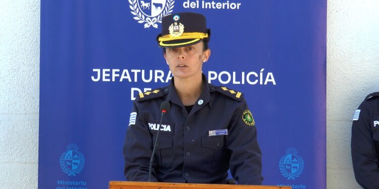 Para la Comisaria Silvana Rissoto, “detrás de cada puerta que se abre puede haber una persona buscando ayuda”