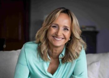 Laura Raffo presenta su nuevo libro “Tu plata, tus reglas”, una guía práctica para aprender a ahorrar e invertir