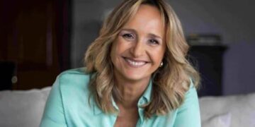 Laura Raffo presenta su nuevo libro “Tu plata, tus reglas”, una guía práctica para aprender a ahorrar e invertir