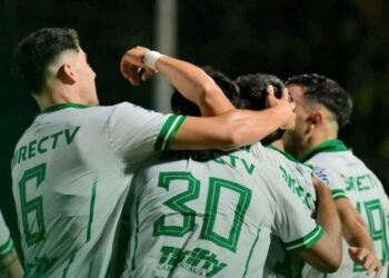 Plaza Colonia lo dio vuelta, lo ganó 3-1 y es el único líder de la Tabla Anual