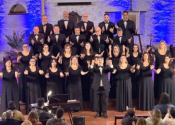El Coro Municipal celebró los 50 años de su debut con un muy emotivo concierto en la Basílica del Santísimo Sacramento