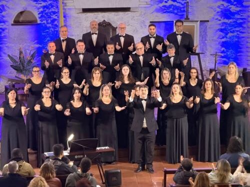 El Coro Municipal celebró los 50 años de su debut con un muy emotivo concierto en la Basílica del Santísimo Sacramento