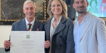 El Cónsul Honorario Jorge Sanguinetti Martin distinguido como Caballero de la Orden de la Estrella de Italia