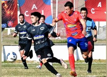 Juventud lo dio vuelta, venció 2 a 1 a San Carlos y trepó al segundo lugar de la serie