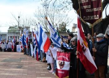 En Carmelo se conmemoró el 201° aniversario de la Declaratoria de la Independencia