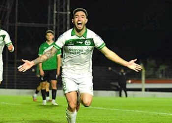 Plaza Colonia empató 1-1 ante Colón y se mantiene en la cima de la Tabla Anual