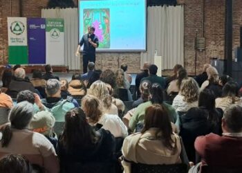 Eduardo Sotelo disertó en Colonia sobre inclusión de personas en el espectro autista