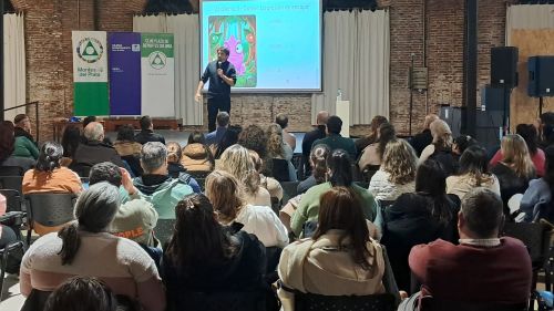 Eduardo Sotelo disertó en Colonia sobre inclusión de personas en el espectro autista