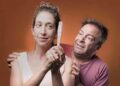 Leo Pacella y Dana Lieberman llegan a Colonia con la comedia “Entre ella y yo”